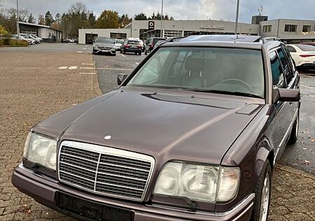 Mercedes-Benz E 320 T