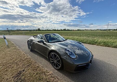 Porsche 992 Carrera Cabriolet Carrera