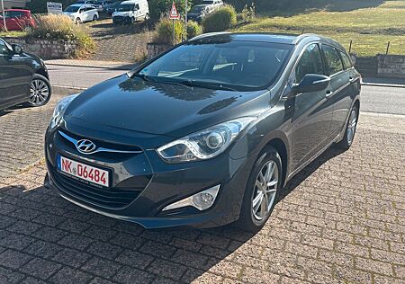 Hyundai i40 cw *TÜV NEU