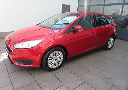 Ford Focus 1.0 Trend Klima/SHZG/Schiebedach
