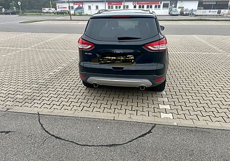 Ford Kuga 2,0 TDCi 4x4 132kW SYNC Edition PowerSh...