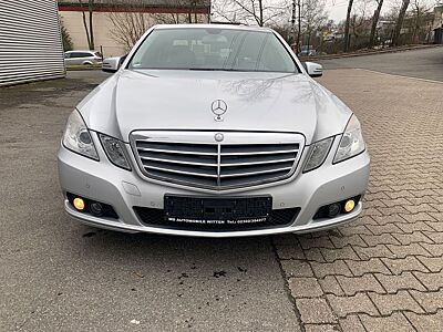 Mercedes-Benz E 220 CDI BlueEfficiency*Navi*Klima*Sitzh*PDC