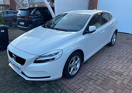 Volvo V40 D4 Geartronic Momentum Momentum