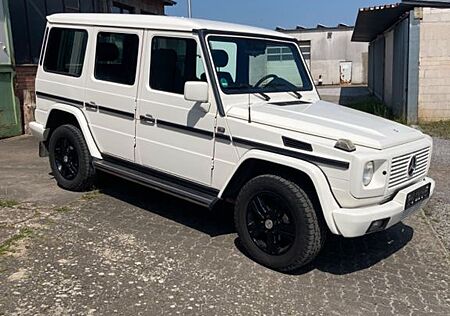 Mercedes-Benz G 300