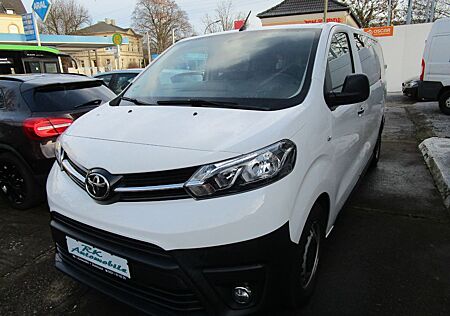 Toyota Pro Ace Proace (Verso) L2 1,5 l 88 kW 9-Sitzer / Klima