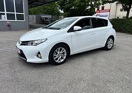 Toyota Auris Klimaautomatik