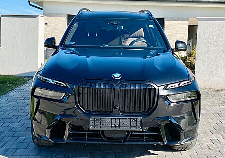 BMW X7 xDrive40d-MSPORTPLUS-SKYLOUNGE-MwSt