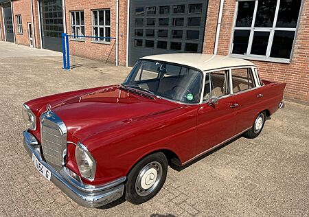 Mercedes-Benz 220 gebraucht kaufen Mercedes-Benz 220 220b W111