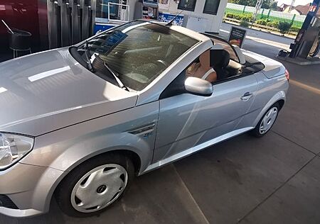 Opel Tigra 1.8 OPC-Line