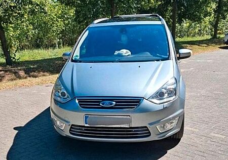 Ford Galaxy 2,2 TDCi 129kW DPF Titanium Titanium