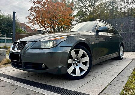 BMW 525D Pano (Adaptive-Kurvenlicht-Scheinwerfer)