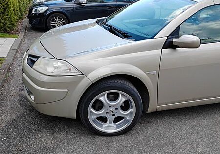 Renault Megane Coupé-Cabriolet Exception 2.0 16V Exc...