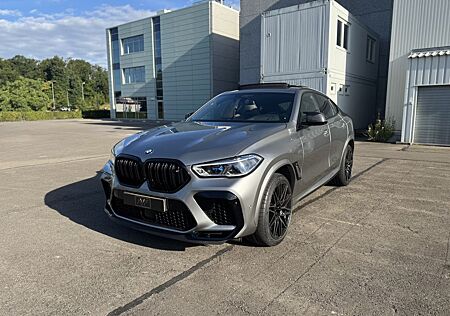 BMW X6 M B/W