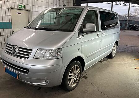VW T5 Multivan Volkswagen 2.5 TDI Concert 4Motion Standh.