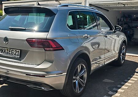 VW Tiguan Volkswagen 2.0 TDI SCR 176kW DSG 4MOTION Highlin...