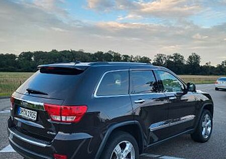 Jeep Grand Cherokee Overland Summit 3.0 CRD 177kW...