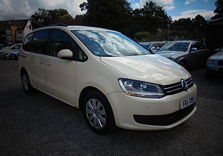 VW Sharan Volkswagen 2,0 TDI 7 Sitze DSG Navi Kamera