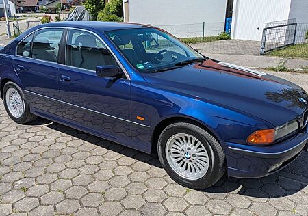 BMW 523i Automatik in Topzustand
