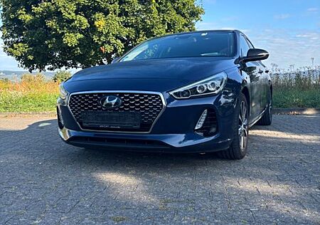Hyundai i30 1.0 T-GDI Intro