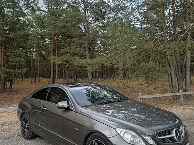 Mercedes-Benz E 350 Coupé E 350 CDI BlueEFFICIENCY Avantgarde
