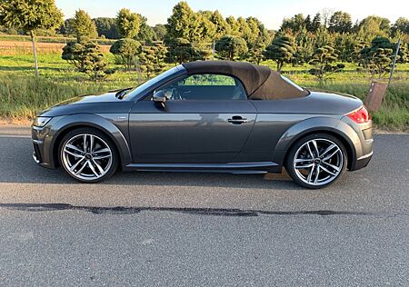 Audi TT 40 TFSI S tronic Roadster -