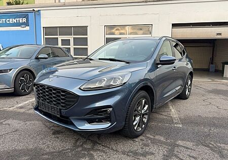 Ford Kuga PHEV, ST-LineX
