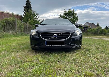 Volvo V40 T2 zu verkaufen