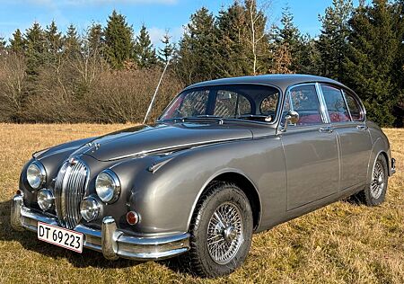 Jaguar MK II 3.8 Overdrive LHD