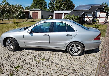 Mercedes-Benz C 320 4MATIC AVANTGARDE Avantgarde