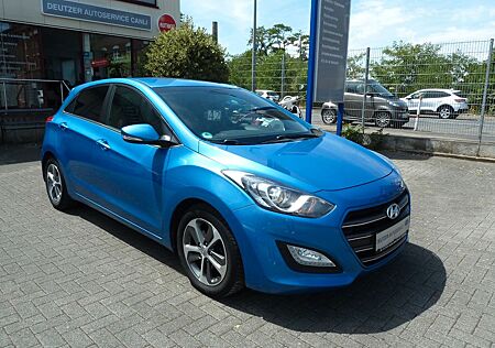Hyundai i30 blue Passion Xenon Tempomat SHZ LHZ