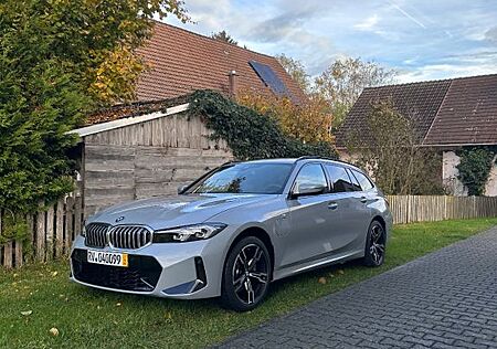 BMW 330e Touring Automatic