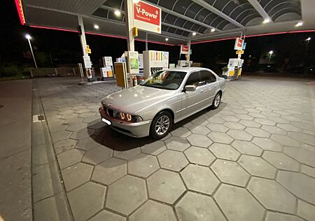 BMW 520i E39 A