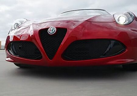 Alfa Romeo 4C Spider 33 Stradale Tributo