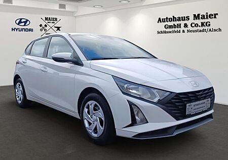 Hyundai i20 Select 1.2 +NAVI+Carplay+Kamera+