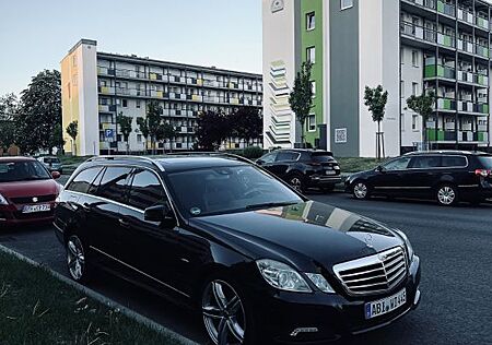 Mercedes-Benz E 250 CDI T BlueEFFICIENCY AVANTGARDE AVANTGARDE