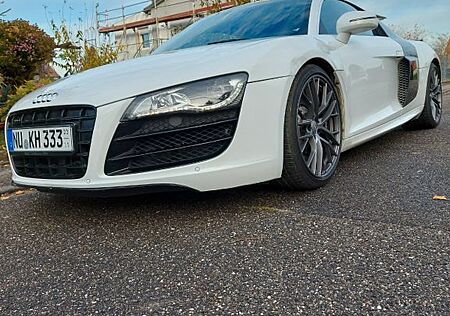 Audi R8 5.2 FSI R tronic quattro -