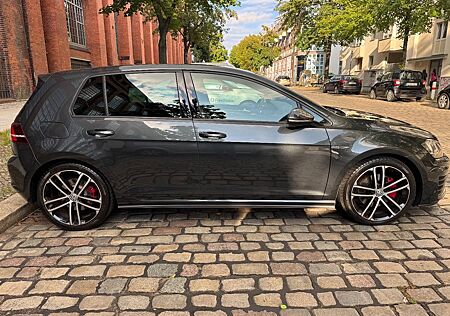 VW Golf Volkswagen 2.0 TDI DSG BMT GTD