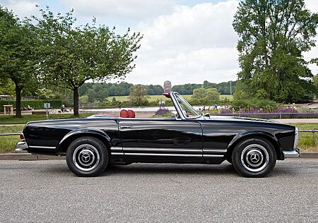 Mercedes-Benz 250 SL Pagode ein echter Klassiker