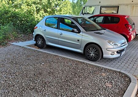Peugeot 206 JBL 75 JBL