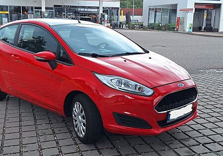 Ford Fiesta TÜV Neu beim kuschligen
