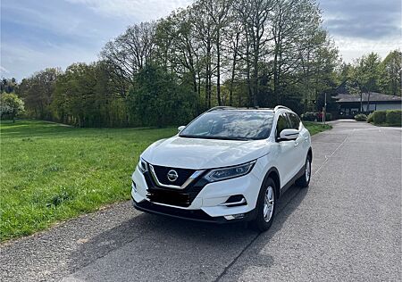 Nissan Qashqai 1.3 DIG-T DCT 158PS Akari Akari