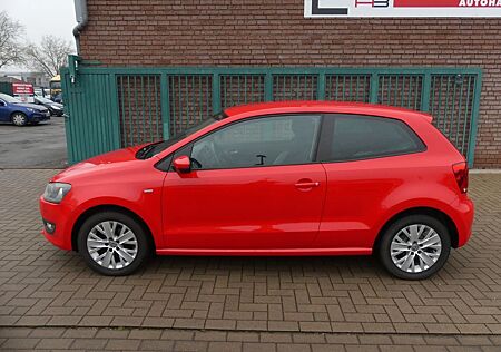 VW Polo Volkswagen V Life