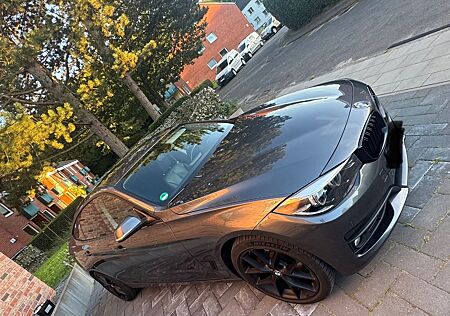 BMW 330D Gran Turismo M-Lenkrad