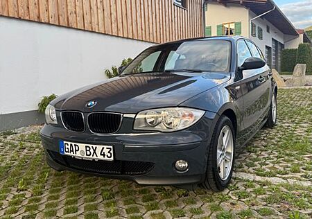 BMW 118i - e87