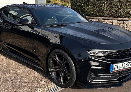 Chevrolet Camaro 6.2 V8 Sport MT / 1SS / 1LE