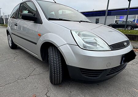 Ford Fiesta / Automatik / TÜV Neu