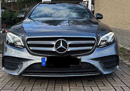 Mercedes-Benz E 350 E 350d T AMG Line Autom. AMG Line
