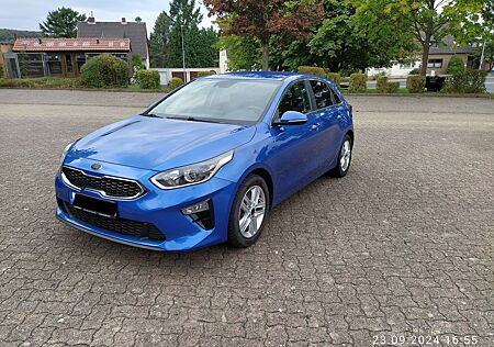 Kia Cee'd / Ceed 1.0 T-GDI 120 Vision