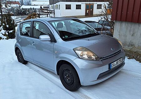 Daihatsu Sirion 1.3*Allrad*Klima*gepflegt*2 Hand