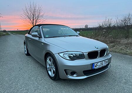 BMW 118i Cabrio E88